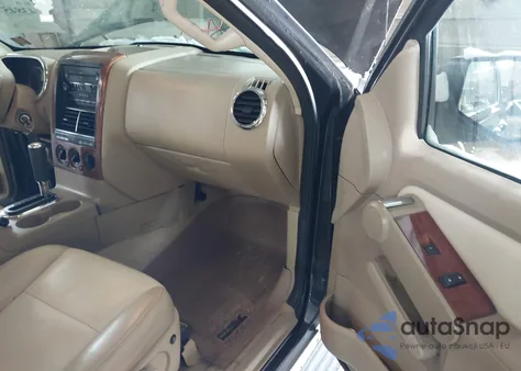 2007 Ford Explorer Eddie Bauer z USA, uszkodzony, nr VIN 1FMEU74E27UB07798